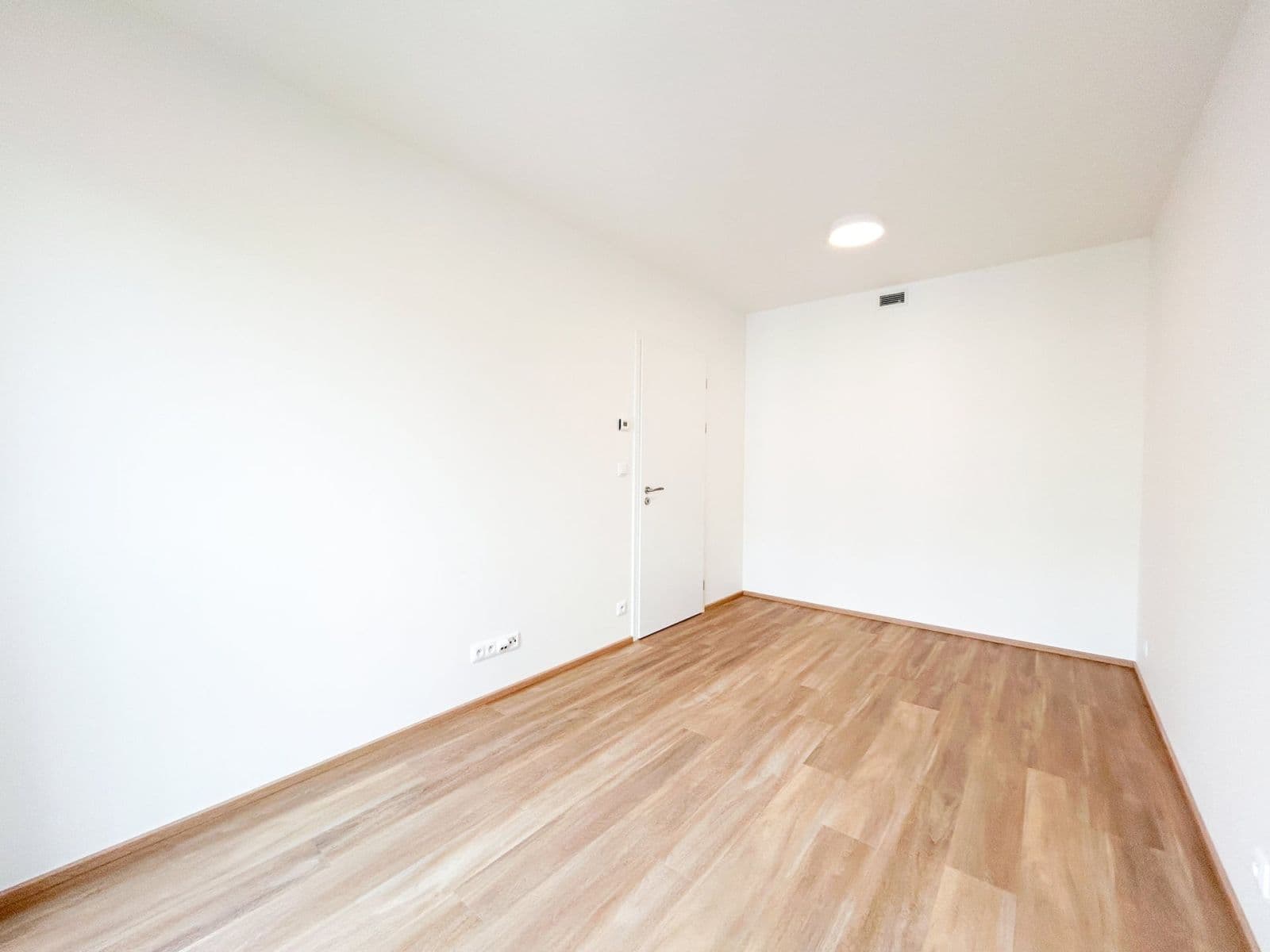 Pronájem bytu 2+kk 59 m², Domalípova, Praha, Praha Pronájem bytu 2+kk 59 m², Domalípova, Praha, Praha