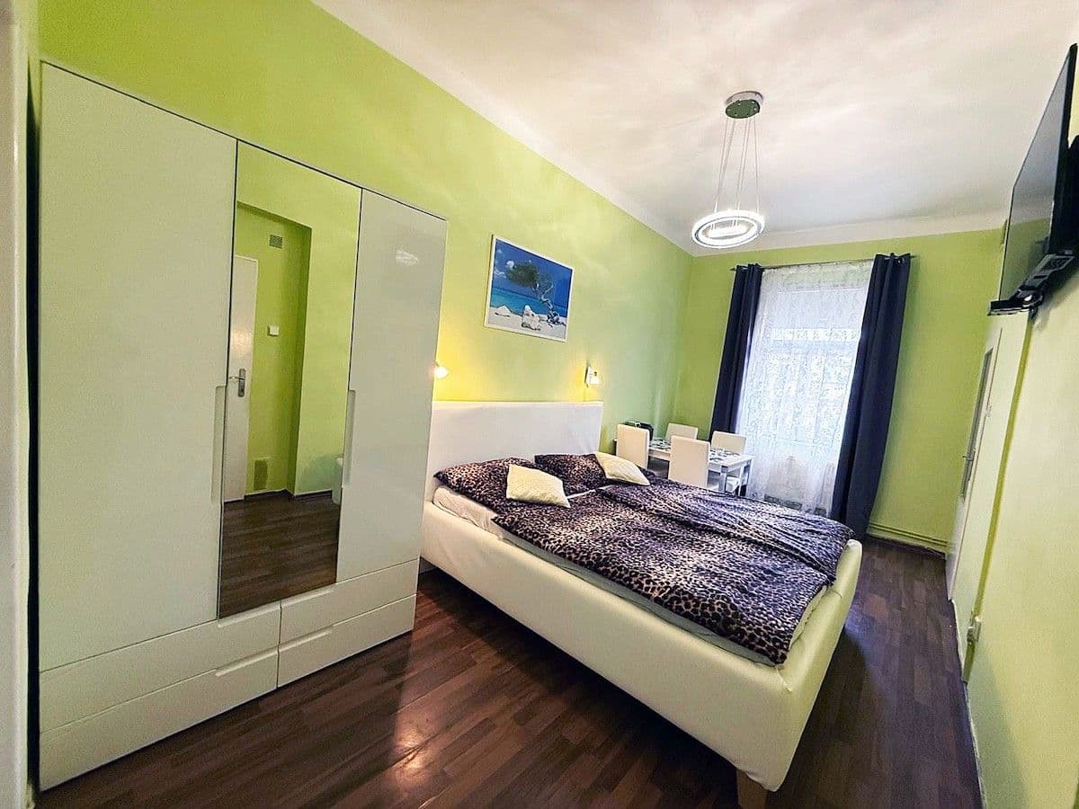 Pronájem bytu 3+1 80 m², Voroněžská, Praha, Praha Pronájem bytu 3+1 80 m², Voroněžská, Praha, Praha