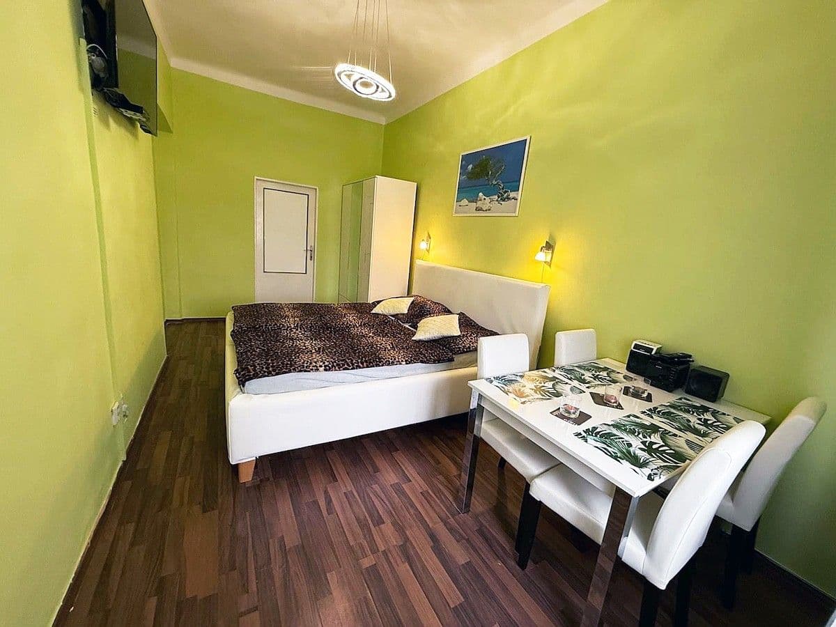 Pronájem bytu 3+1 80 m², Voroněžská, Praha, Praha Pronájem bytu 3+1 80 m², Voroněžská, Praha, Praha