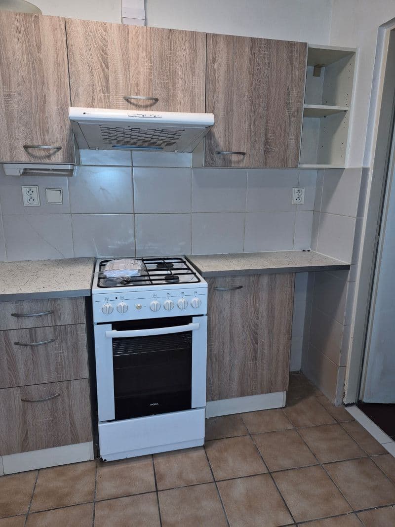 Pronájem bytu 1+1 35 m², Střední, Brno, Jihomoravský kraj Pronájem bytu 1+1 35 m², Střední, Brno, Jihomoravský kraj