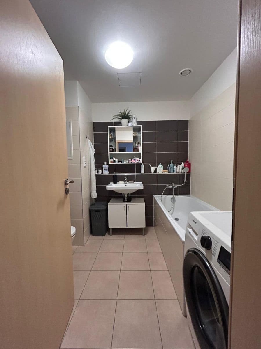 Pronájem bytu 1+kk 37 m², Hálův statek, Praha, Praha Pronájem bytu 1+kk 37 m², Hálův statek, Praha, Praha