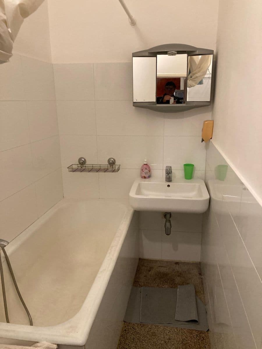 Pronájem bytu 2+kk 40 m², Šlikova, Praha, Praha Pronájem bytu 2+kk 40 m², Šlikova, Praha, Praha