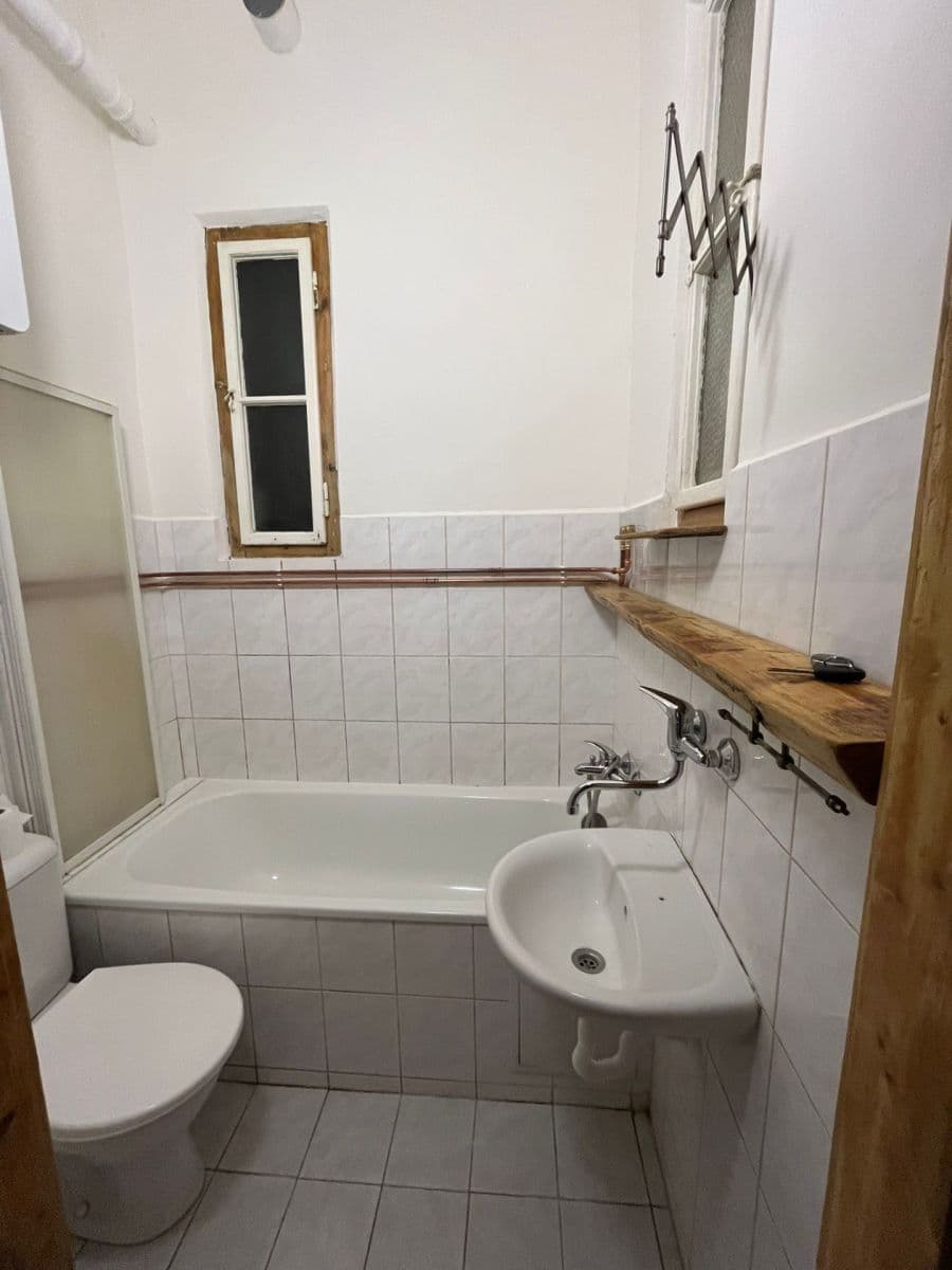 Pronájem bytu 2+kk 42 m², Hartigova, Praha, Praha Pronájem bytu 2+kk 42 m², Hartigova, Praha, Praha