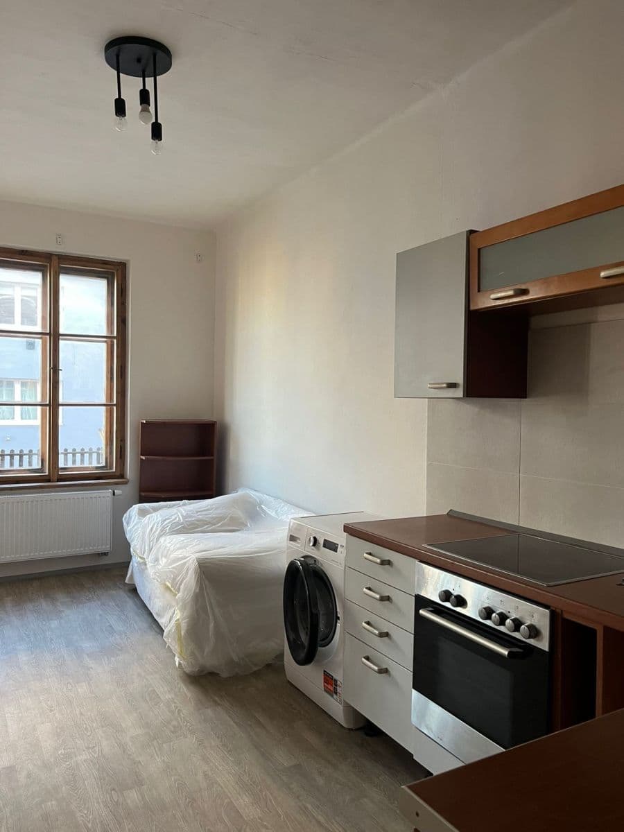Pronájem bytu 2+kk 42 m², Hartigova, Praha, Praha Pronájem bytu 2+kk 42 m², Hartigova, Praha, Praha