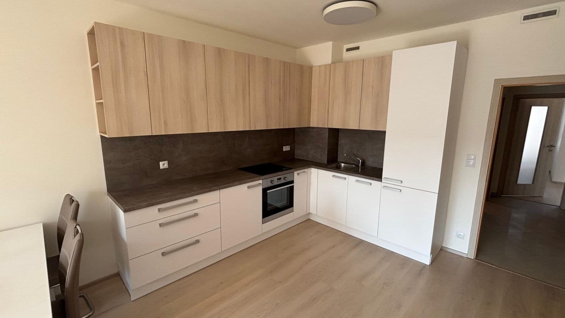 Pronájem bytu 2+kk 60 m², Petrohradská, Praha, Praha Pronájem bytu 2+kk 60 m², Petrohradská, Praha, Praha
