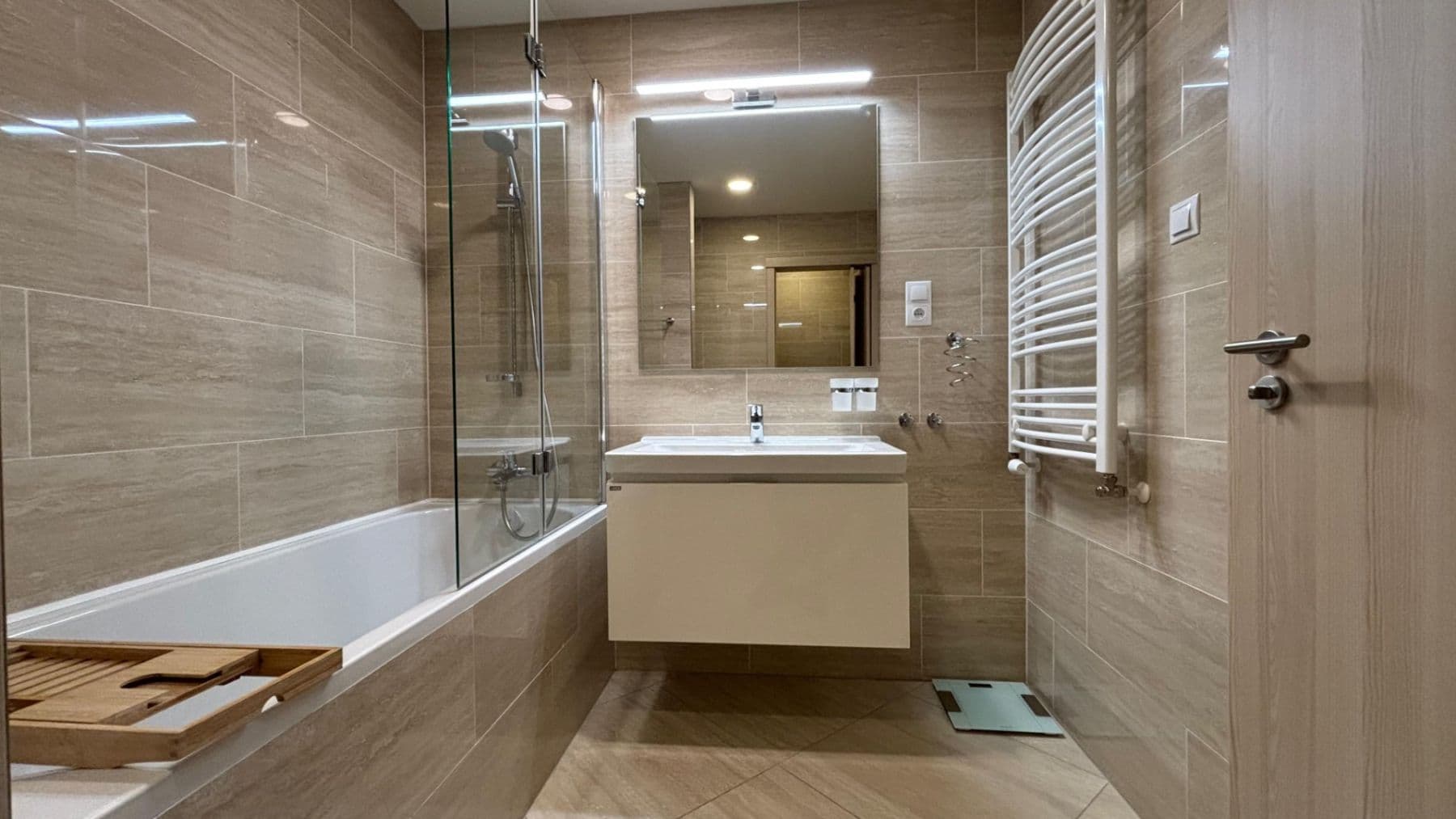 Pronájem bytu 2+kk 60 m², Petrohradská, Praha, Praha Pronájem bytu 2+kk 60 m², Petrohradská, Praha, Praha