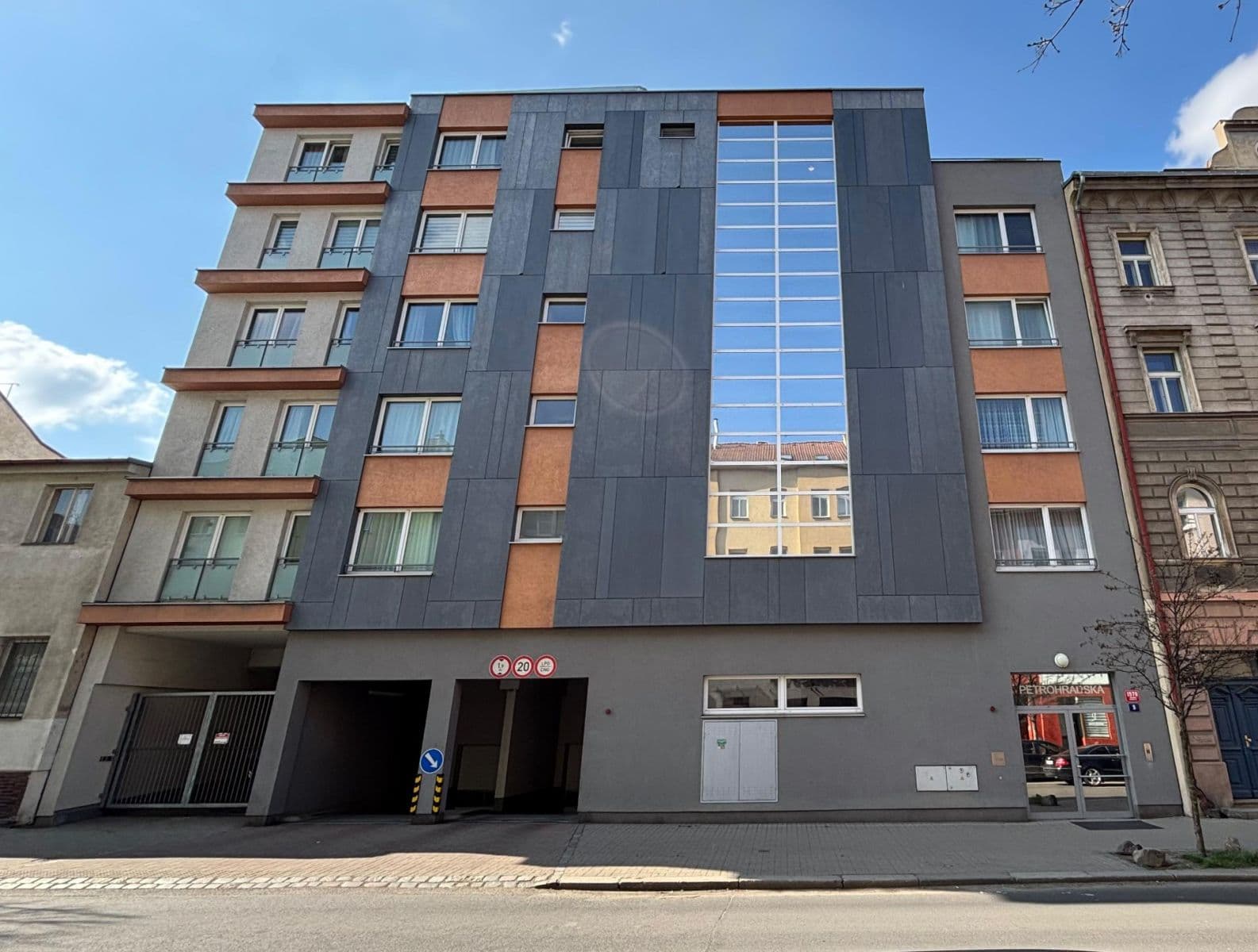 Pronájem bytu 2+kk 60 m², Petrohradská, Praha, Praha Pronájem bytu 2+kk 60 m², Petrohradská, Praha, Praha