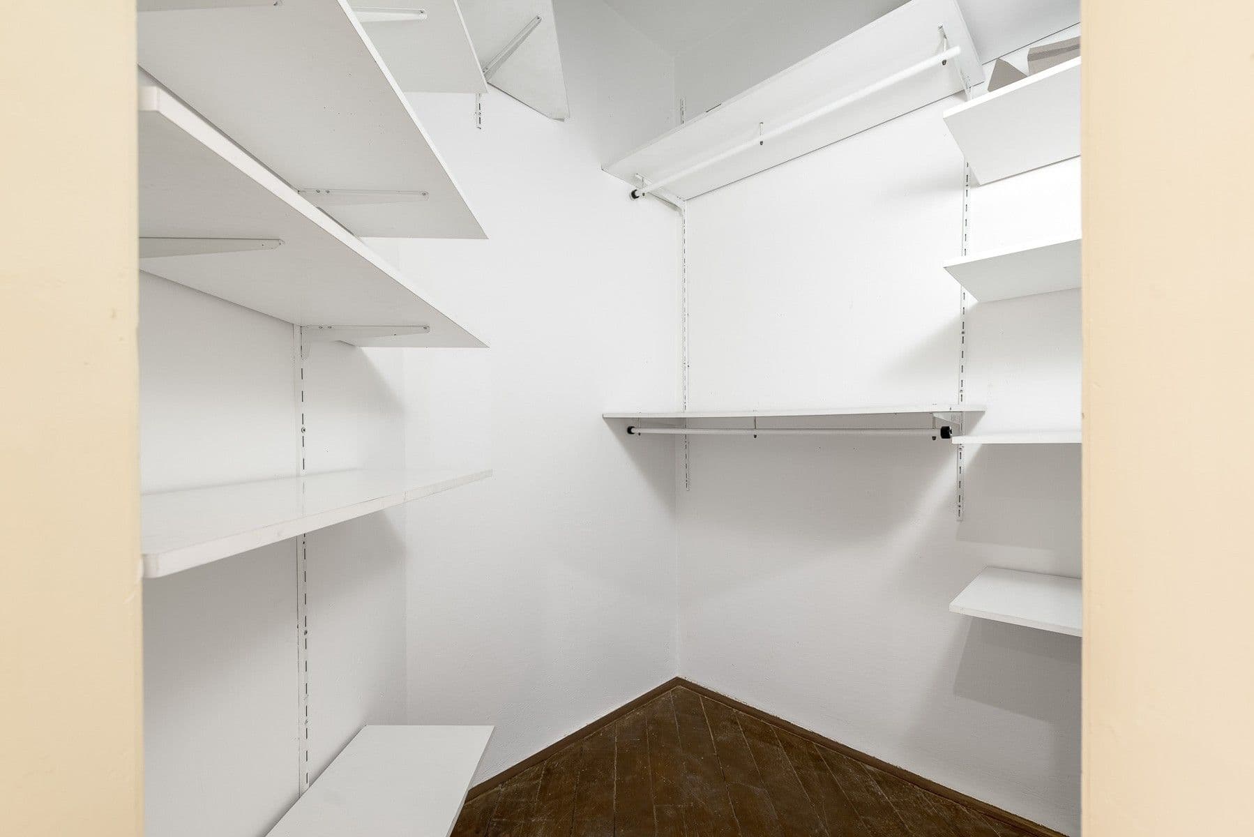 Prodej bytu 3+kk 65 m², Jaromírova, Praha, Praha Prodej bytu 3+kk 65 m², Jaromírova, Praha, Praha