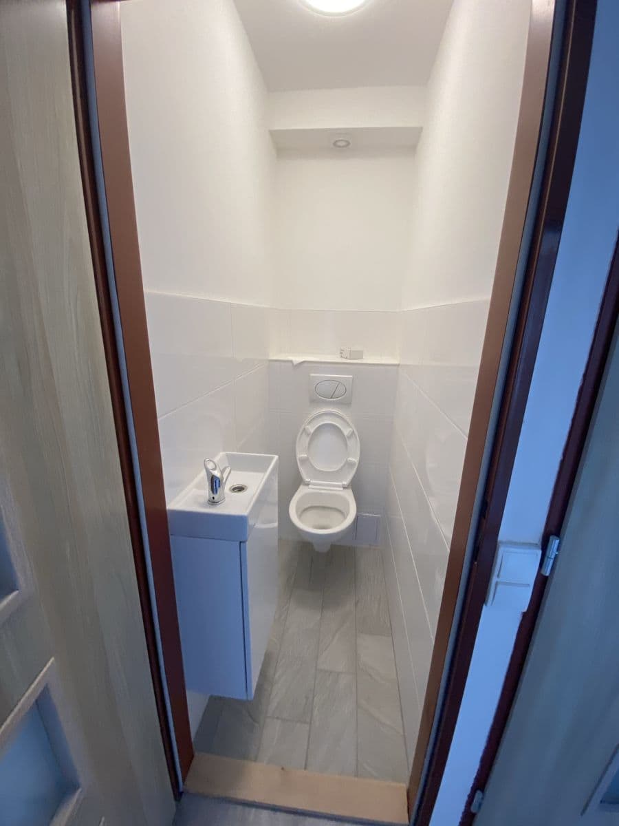 Pronájem bytu 5+1 115 m², Jižní Ⅱ, Praha, Praha Pronájem bytu 5+1 115 m², Jižní Ⅱ, Praha, Praha