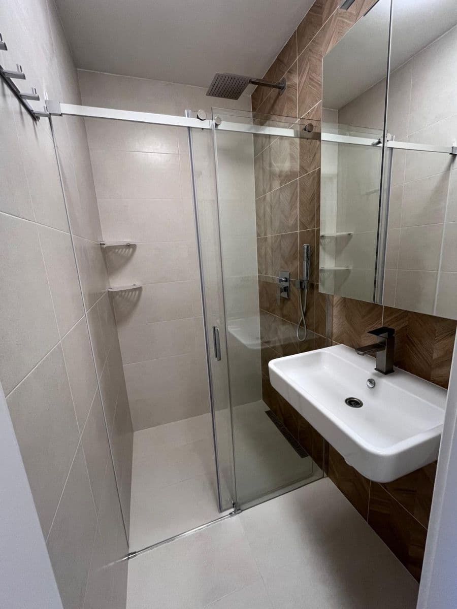 Pronájem bytu 2+kk 41 m², Šluknovská, Praha, Praha Pronájem bytu 2+kk 41 m², Šluknovská, Praha, Praha