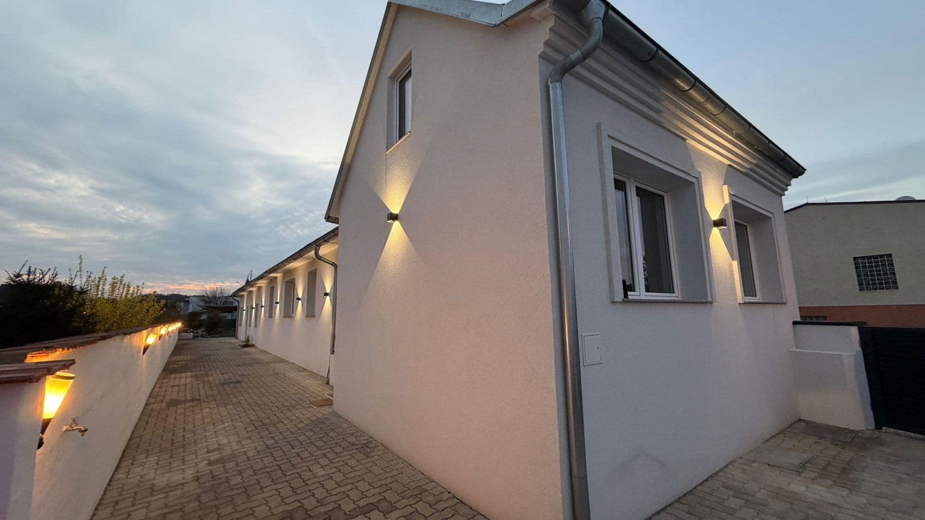 Pronájem domu 130 m², pozemek 589 m², Maria Lourd Weg 9, Enzersfel im Weinviertel, Dolní Rakousko Pronájem domu 130 m², pozemek 589 m², Maria Lourd Weg 9, Enzersfel im Weinviertel, Dolní Rakousko