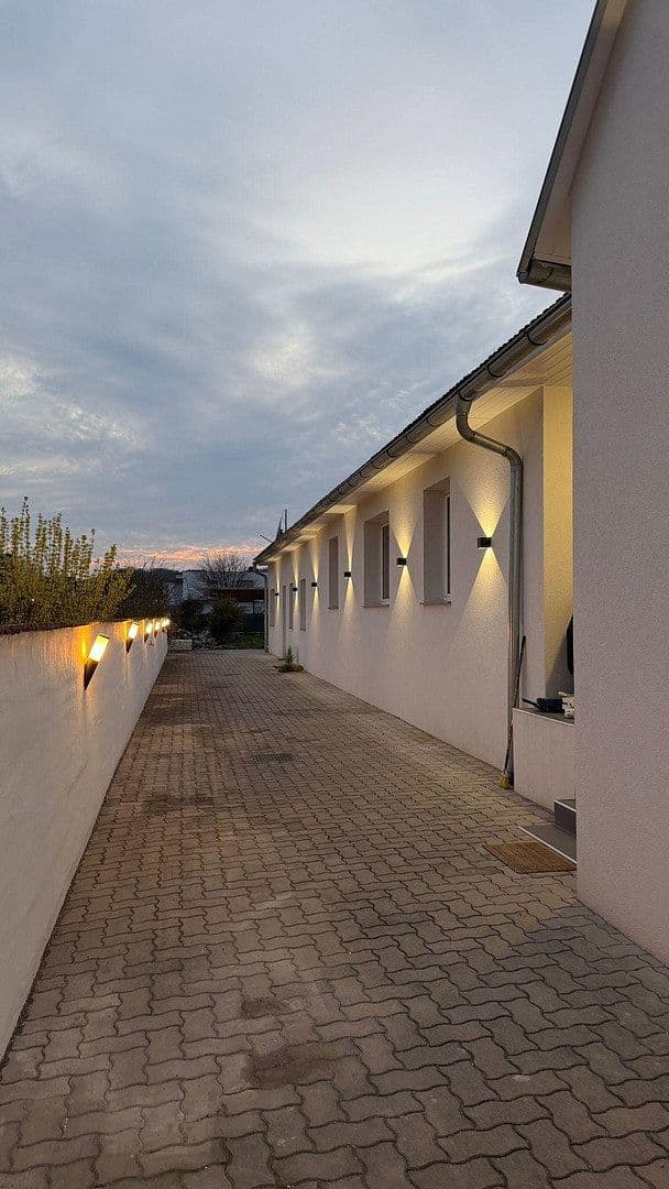 Pronájem domu 130 m², pozemek 589 m², Maria Lourd Weg 9, Enzersfel im Weinviertel, Dolní Rakousko Pronájem domu 130 m², pozemek 589 m², Maria Lourd Weg 9, Enzersfel im Weinviertel, Dolní Rakousko