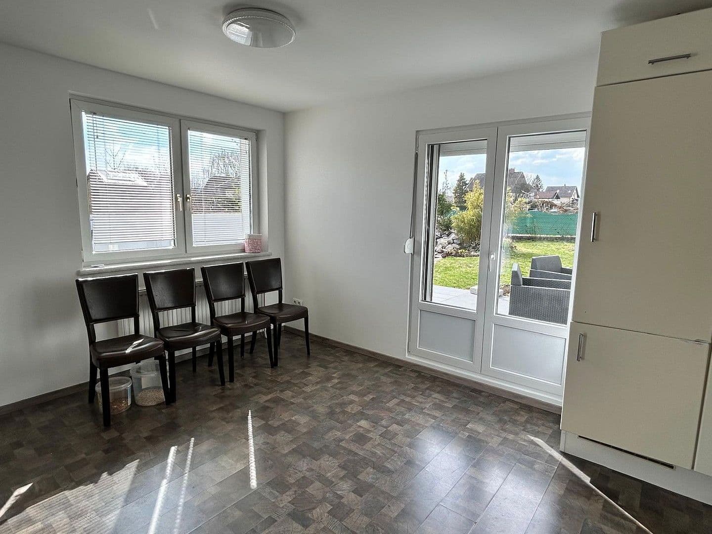 Pronájem domu 130 m², pozemek 589 m², Maria Lourd Weg 9, Enzersfel im Weinviertel, Dolní Rakousko Pronájem domu 130 m², pozemek 589 m², Maria Lourd Weg 9, Enzersfel im Weinviertel, Dolní Rakousko