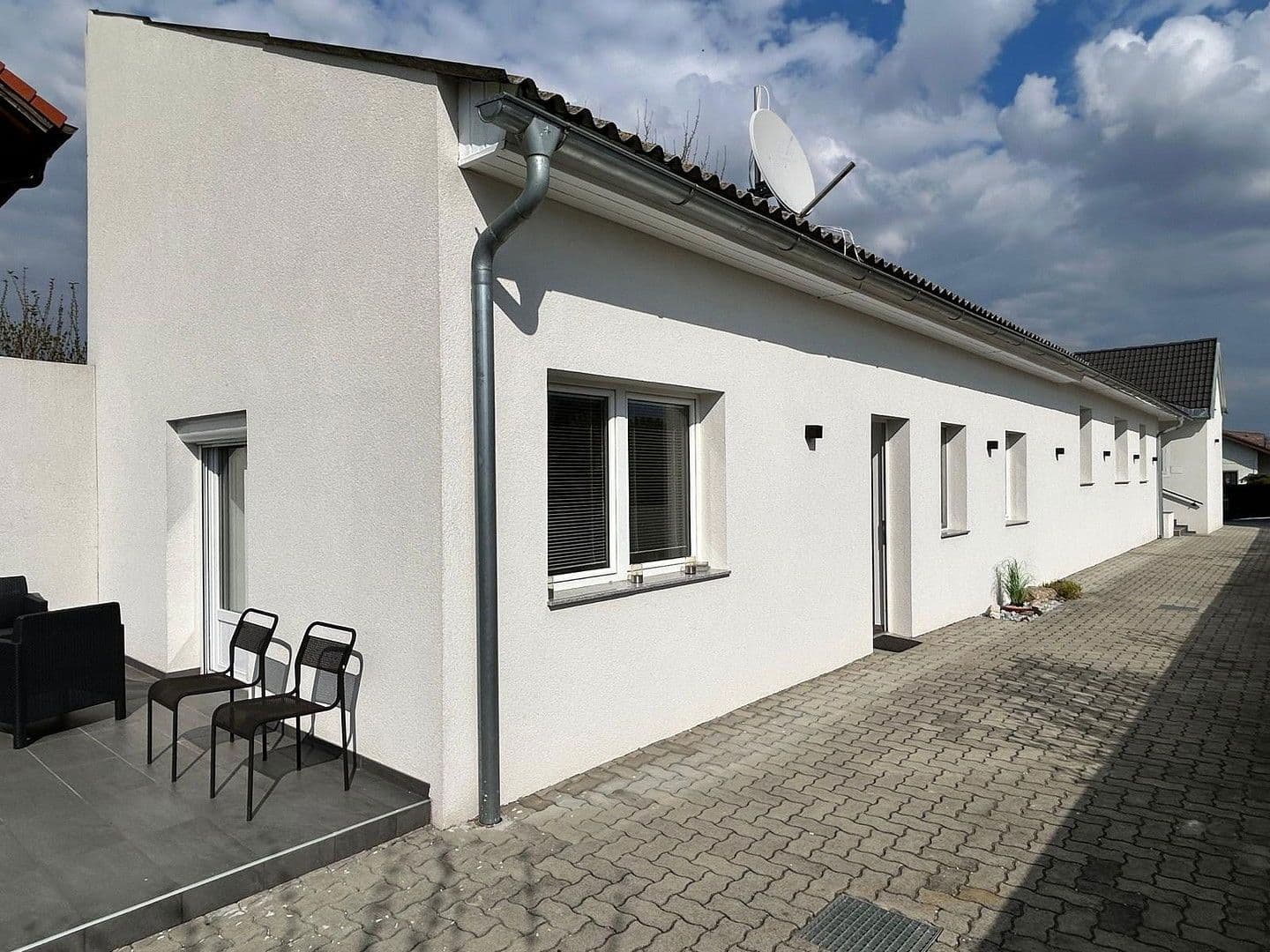 Pronájem domu 130 m², pozemek 589 m², Maria Lourd Weg 9, Enzersfel im Weinviertel, Dolní Rakousko Pronájem domu 130 m², pozemek 589 m², Maria Lourd Weg 9, Enzersfel im Weinviertel, Dolní Rakousko