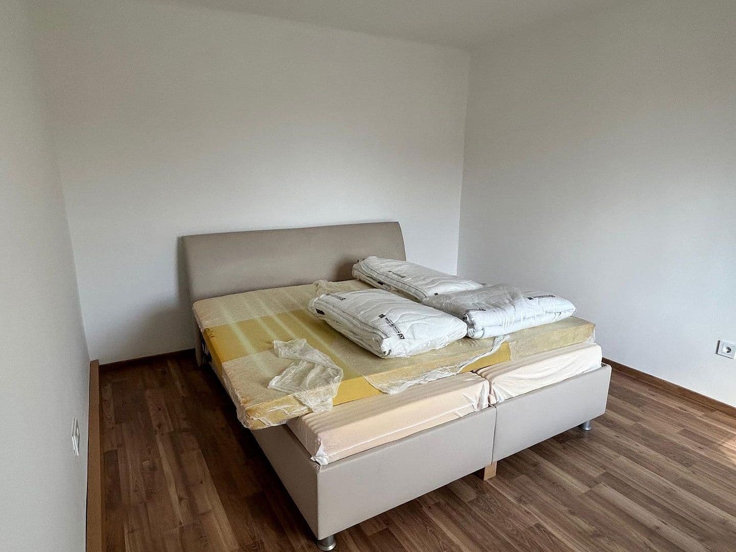 Pronájem domu 130 m², pozemek 589 m², Maria Lourd Weg 9, Enzersfel im Weinviertel, Dolní Rakousko Pronájem domu 130 m², pozemek 589 m², Maria Lourd Weg 9, Enzersfel im Weinviertel, Dolní Rakousko
