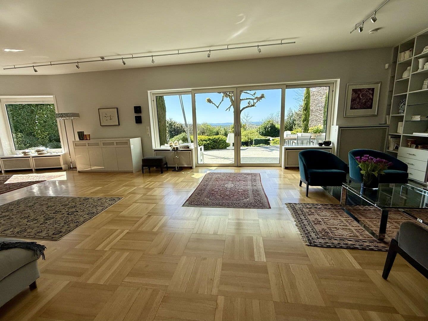 Prodej domu 418 m², pozemek 2.195 m², Hirschberg an der Bergstraße, Bádensko-Württembersko Prodej domu 418 m², pozemek 2.195 m², Hirschberg an der Bergstraße, Bádensko-Württembersko