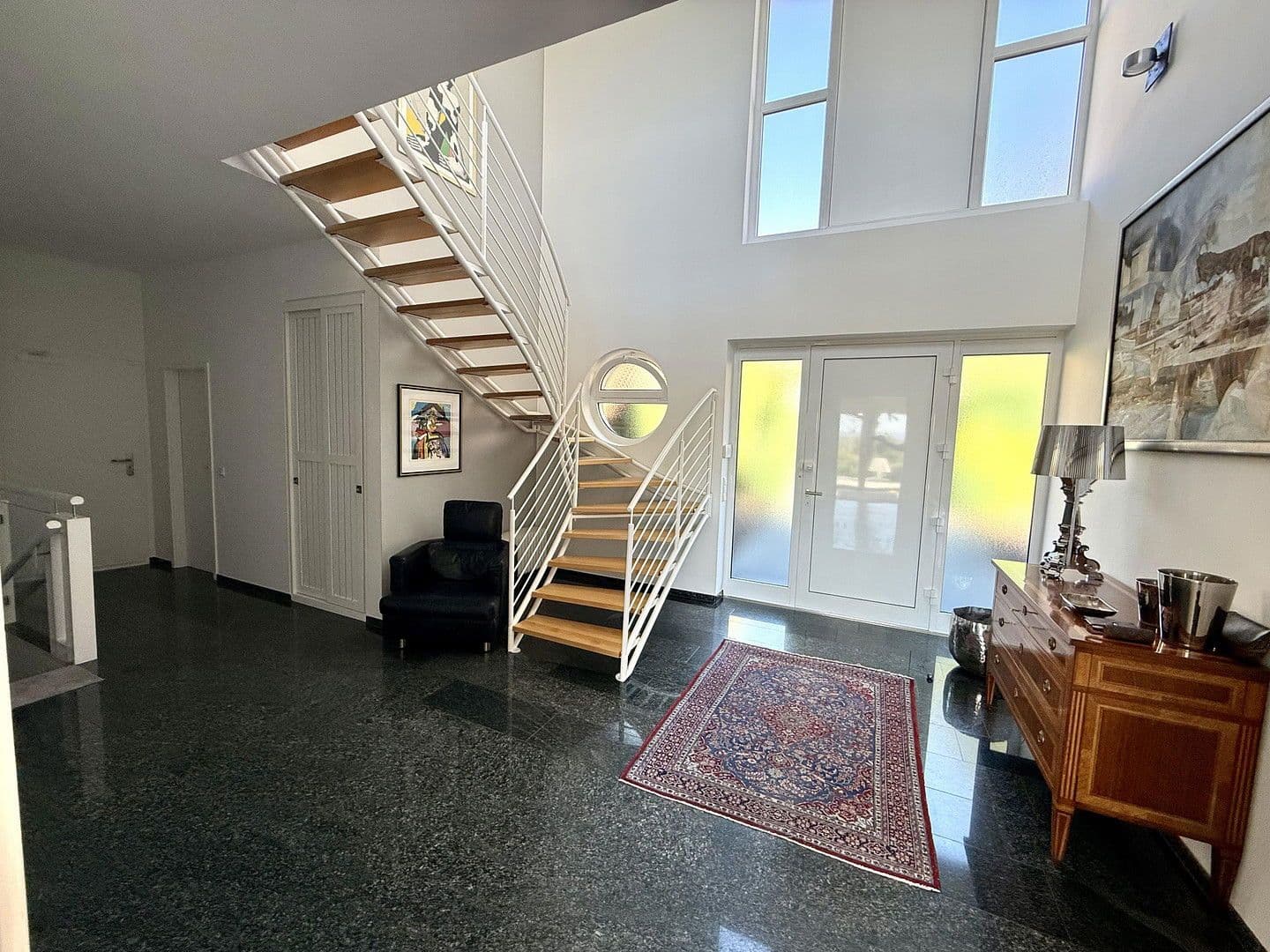 Prodej domu 418 m², pozemek 2.195 m², Hirschberg an der Bergstraße, Bádensko-Württembersko Prodej domu 418 m², pozemek 2.195 m², Hirschberg an der Bergstraße, Bádensko-Württembersko