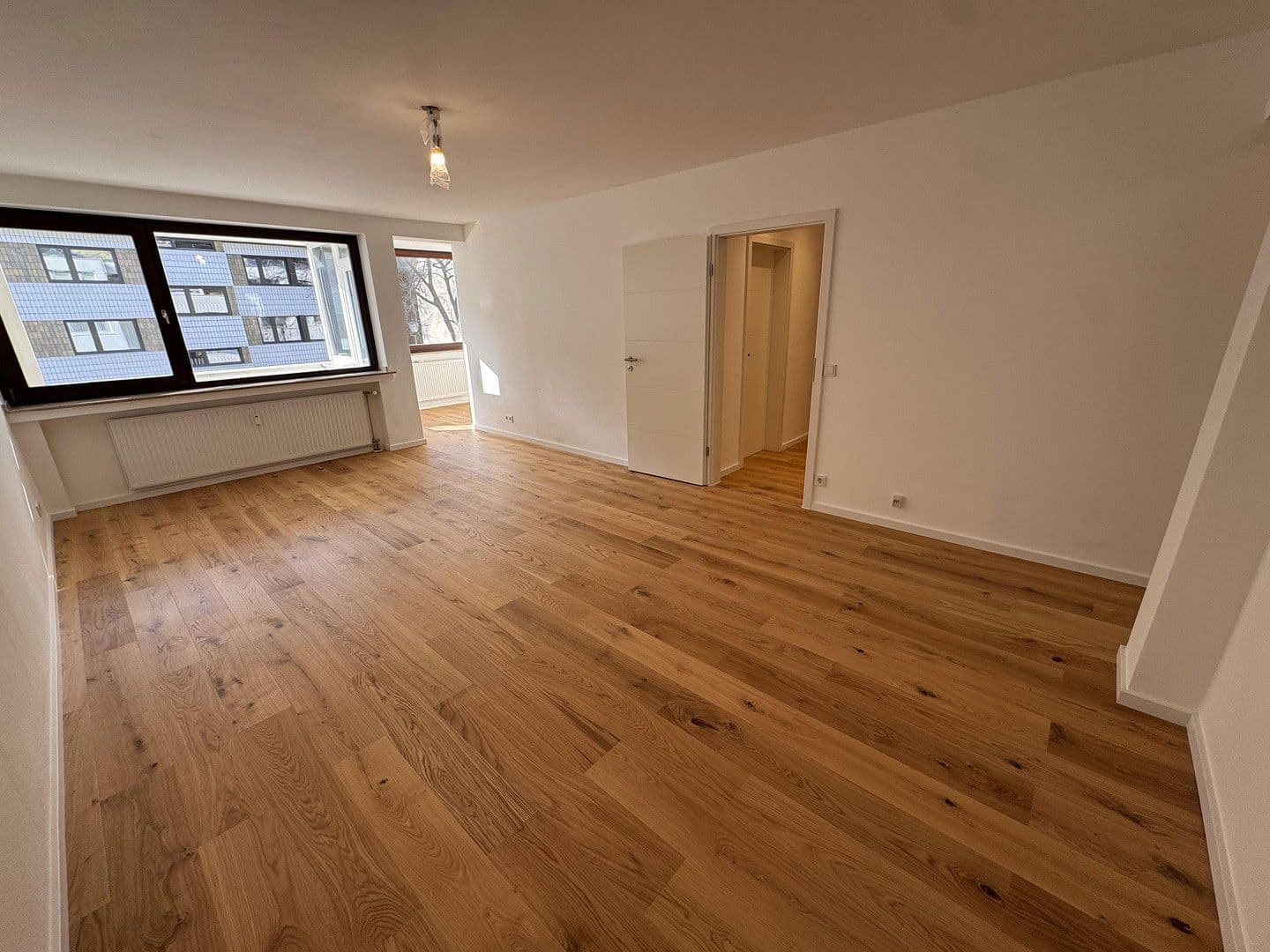 Prodej bytu 3+1 79 m², Köln, Severní Porýní-Vestfálsko Prodej bytu 3+1 79 m², Köln, Severní Porýní-Vestfálsko