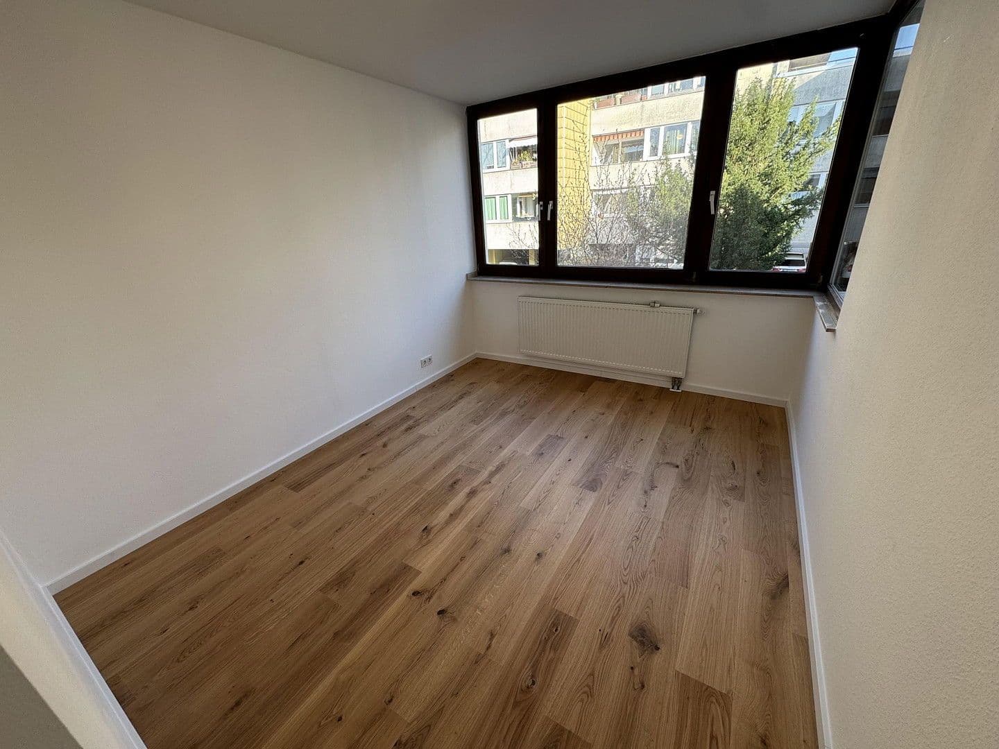 Prodej bytu 3+1 79 m², Köln, Severní Porýní-Vestfálsko Prodej bytu 3+1 79 m², Köln, Severní Porýní-Vestfálsko