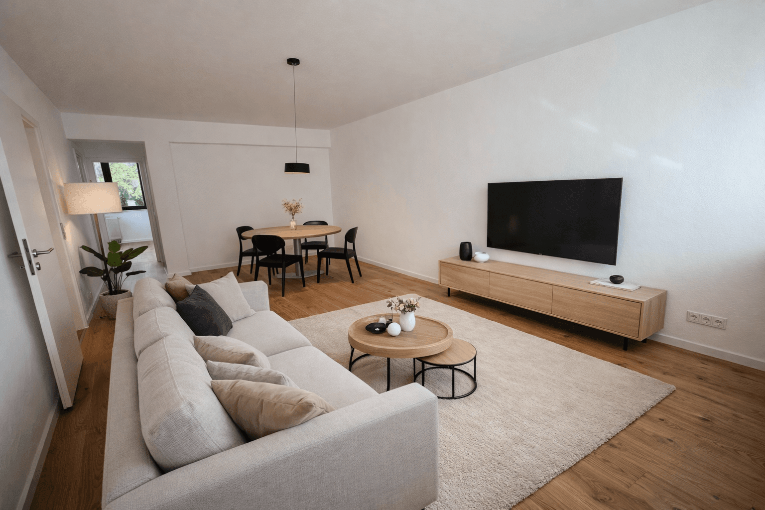 Prodej bytu 3+1 79 m², Köln, Severní Porýní-Vestfálsko Prodej bytu 3+1 79 m², Köln, Severní Porýní-Vestfálsko