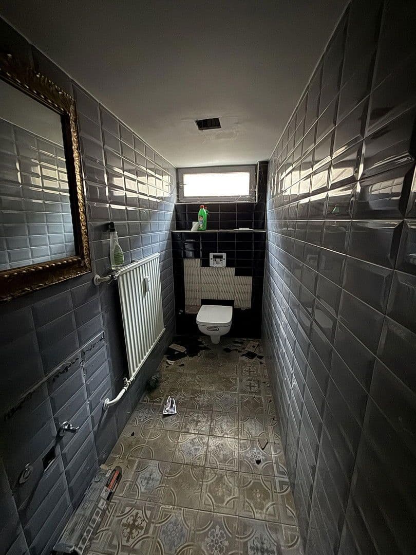 Pronájem kanceláře 190 m², Ostendstraße 221, Nürnberg, Bavorsko Pronájem kanceláře 190 m², Ostendstraße 221, Nürnberg, Bavorsko