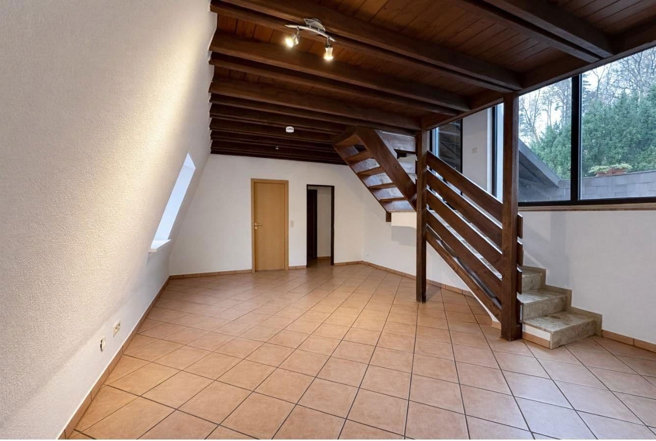 Pronájem bytu 3+1 73 m², Hüttemeisterstraße 15, Lüdenscheid, Severní Porýní-Vestfálsko Pronájem bytu 3+1 73 m², Hüttemeisterstraße 15, Lüdenscheid, Severní Porýní-Vestfálsko