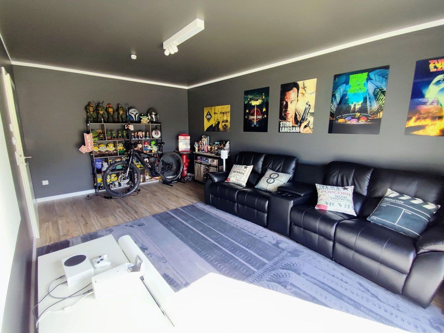 Prodej domu 208 m², pozemek 600 m², Ennepetal, Severní Porýní-Vestfálsko Prodej domu 208 m², pozemek 600 m², Ennepetal, Severní Porýní-Vestfálsko