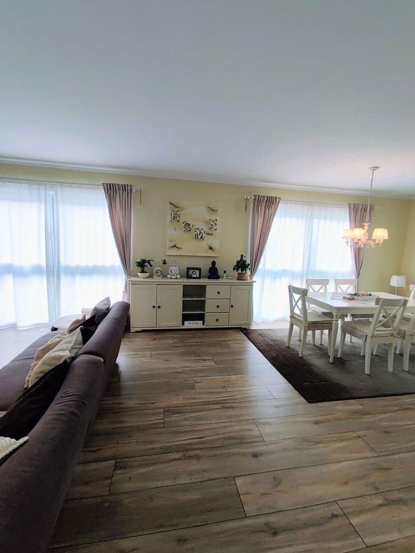 Prodej domu 208 m², pozemek 600 m², Ennepetal, Severní Porýní-Vestfálsko Prodej domu 208 m², pozemek 600 m², Ennepetal, Severní Porýní-Vestfálsko
