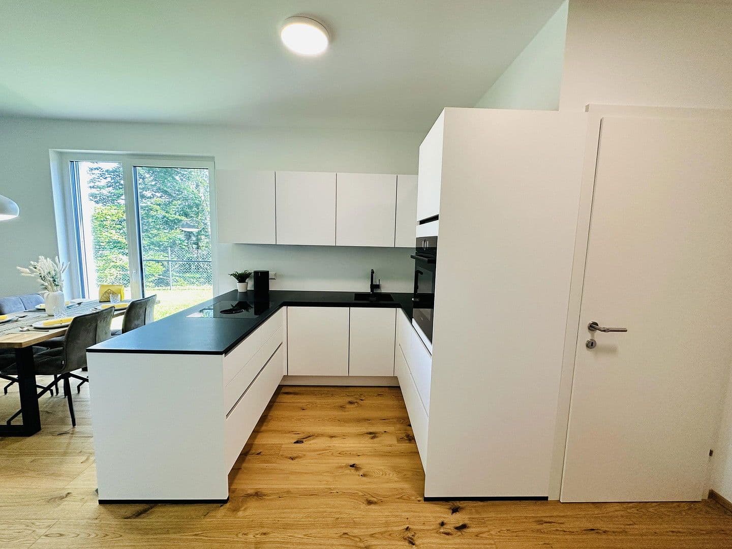 Prodej bytu 2+1 49 m², Hauptmann-Eglseer-Straße 9, Velden am Wörthersee, Korutany Prodej bytu 2+1 49 m², Hauptmann-Eglseer-Straße 9, Velden am Wörthersee, Korutany