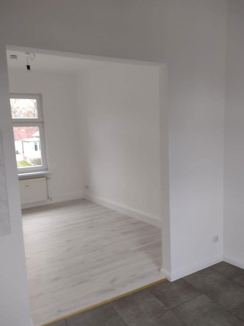 Pronájem bytu 2+1 35 m², Adolf-Reichwein-Str. 11, Werneuchen, Braniborsko Pronájem bytu 2+1 35 m², Adolf-Reichwein-Str. 11, Werneuchen, Braniborsko