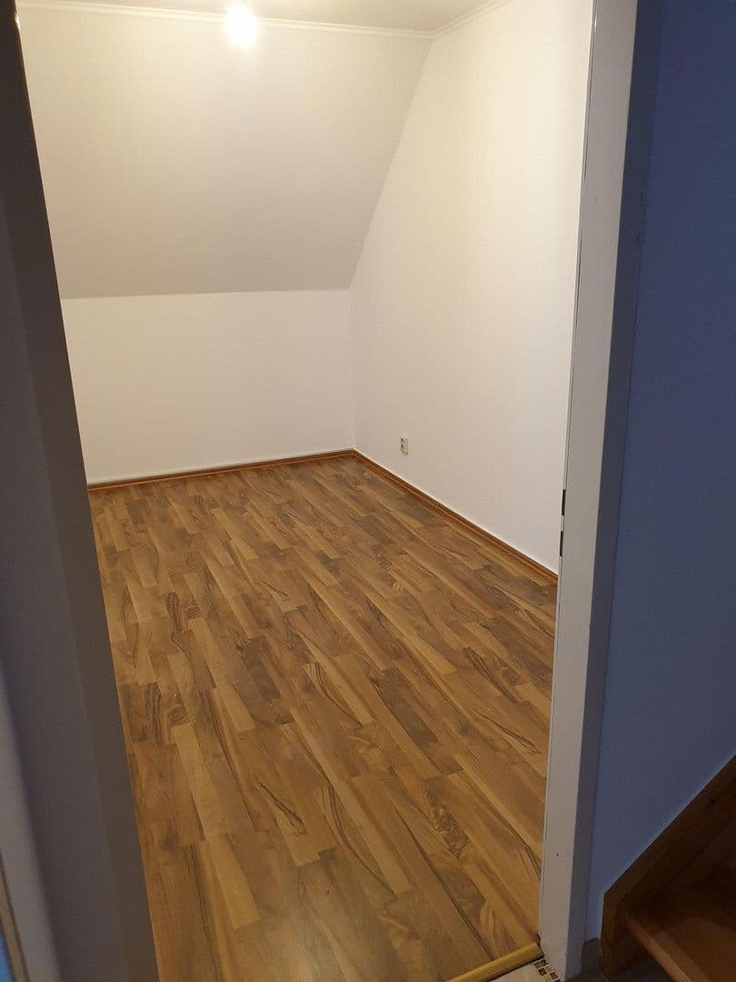 Pronájem domu 114 m², pozemek 210 m², Finsterwalder Str.20, Eberswalde, Braniborsko Pronájem domu 114 m², pozemek 210 m², Finsterwalder Str.20, Eberswalde, Braniborsko