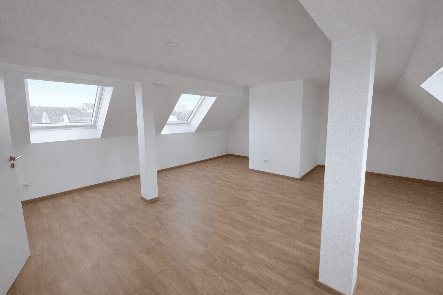 Pronájem bytu 4+1 103 m², Martinstraße 100, Mönchengladbach, Severní Porýní-Vestfálsko Pronájem bytu 4+1 103 m², Martinstraße 100, Mönchengladbach, Severní Porýní-Vestfálsko