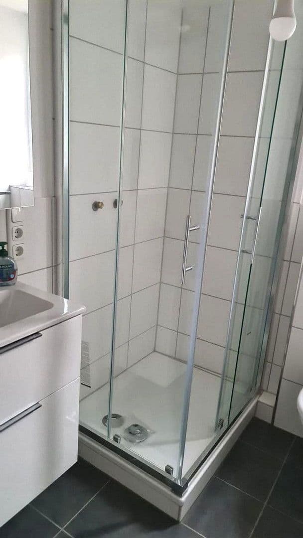 Prodej domu 92 m², pozemek 133 m², Hauptstraße 45, Oberheimbach, Porýní-Falc Prodej domu 92 m², pozemek 133 m², Hauptstraße 45, Oberheimbach, Porýní-Falc