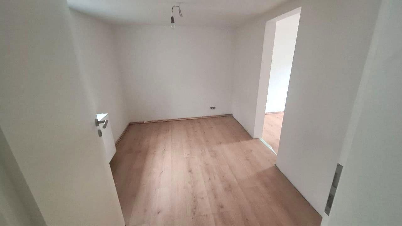 Prodej domu 92 m², pozemek 133 m², Hauptstraße 45, Oberheimbach, Porýní-Falc Prodej domu 92 m², pozemek 133 m², Hauptstraße 45, Oberheimbach, Porýní-Falc