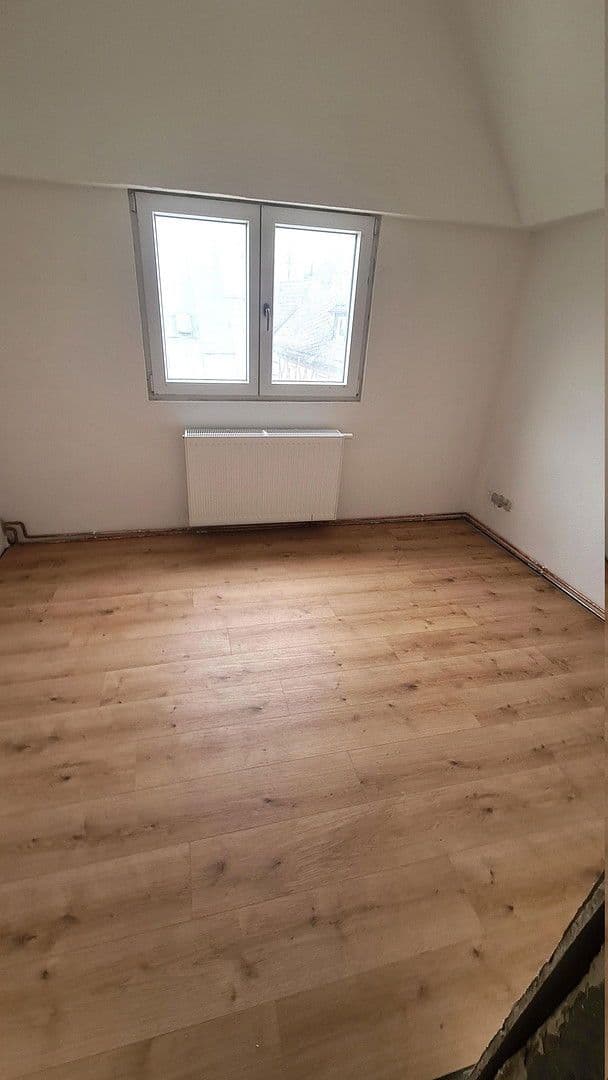 Prodej domu 92 m², pozemek 133 m², Hauptstraße 45, Oberheimbach, Porýní-Falc Prodej domu 92 m², pozemek 133 m², Hauptstraße 45, Oberheimbach, Porýní-Falc