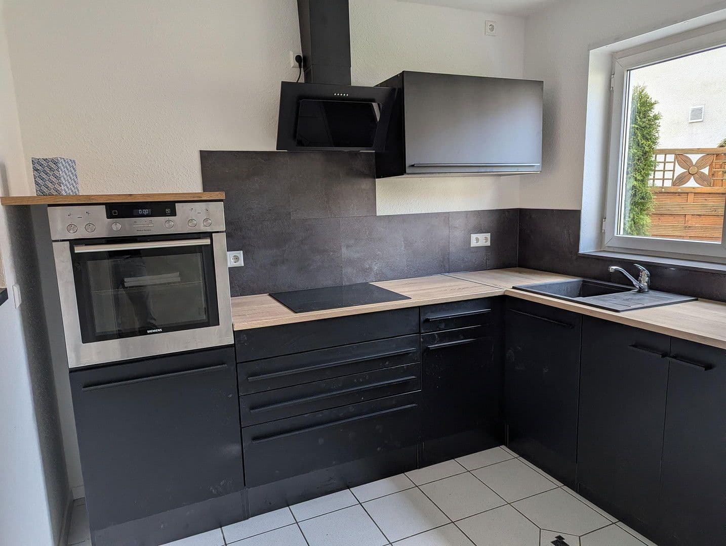 Pronájem domu 155 m², pozemek 180 m², Am Weißen Haus 45, Neustadt Mußbach, Porýní-Falc Pronájem domu 155 m², pozemek 180 m², Am Weißen Haus 45, Neustadt Mußbach, Porýní-Falc