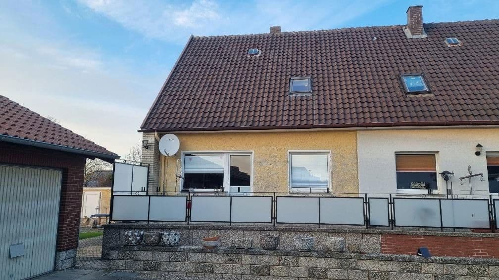 Prodej domu 95 m², pozemek 370 m², Schellerten, Dolní Sasko Prodej domu 95 m², pozemek 370 m², Schellerten, Dolní Sasko