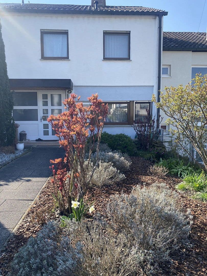 Prodej domu 82 m², pozemek 241 m², Remseck am Neckar, Bádensko-Württembersko Prodej domu 82 m², pozemek 241 m², Remseck am Neckar, Bádensko-Württembersko