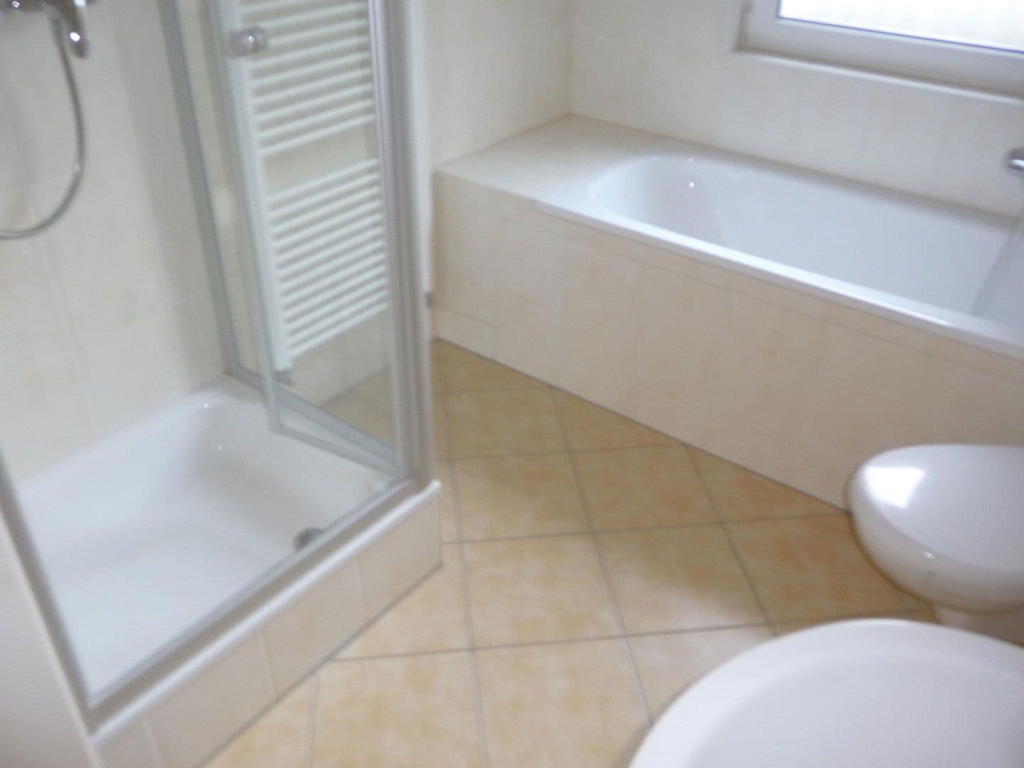 Pronájem bytu 2+1 61 m², Köln, Severní Porýní-Vestfálsko Pronájem bytu 2+1 61 m², Köln, Severní Porýní-Vestfálsko