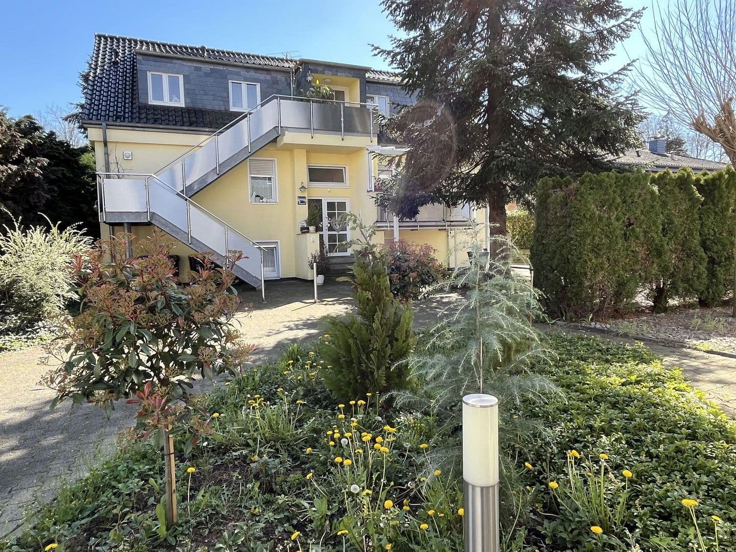 Pronájem bytu 2+1 61 m², Köln, Severní Porýní-Vestfálsko Pronájem bytu 2+1 61 m², Köln, Severní Porýní-Vestfálsko