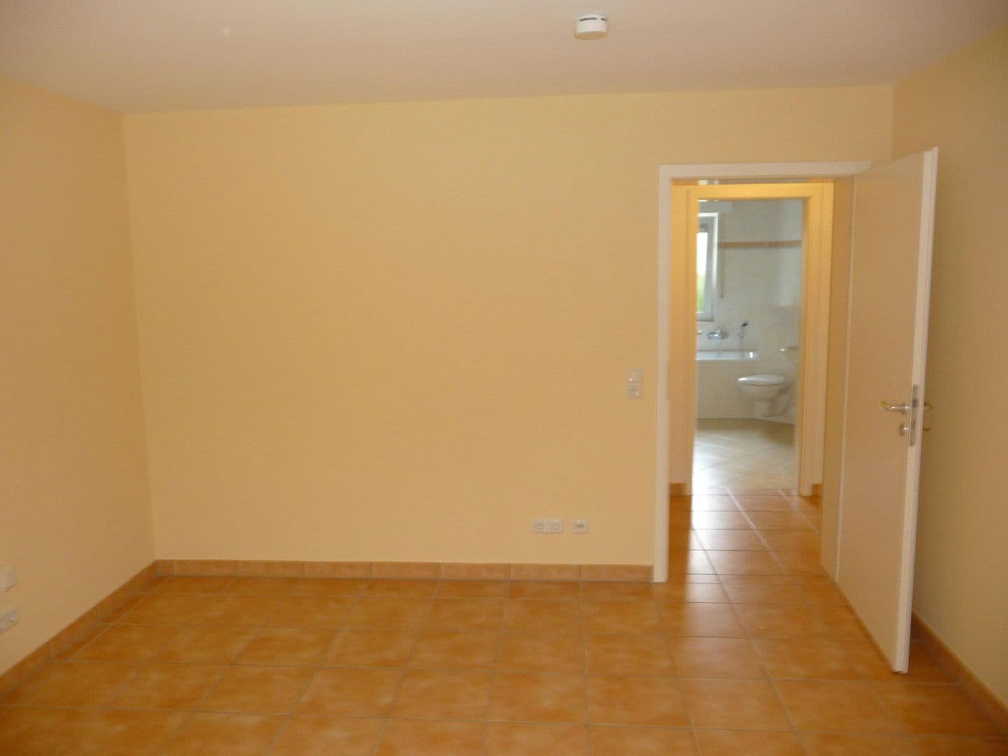 Pronájem bytu 2+1 61 m², Köln, Severní Porýní-Vestfálsko Pronájem bytu 2+1 61 m², Köln, Severní Porýní-Vestfálsko