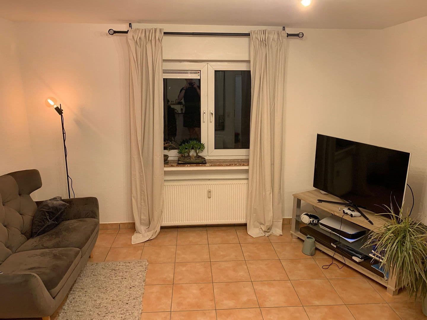 Pronájem bytu 2+1 61 m², Köln, Severní Porýní-Vestfálsko Pronájem bytu 2+1 61 m², Köln, Severní Porýní-Vestfálsko