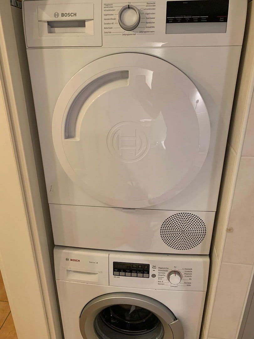 Pronájem bytu 2+1 61 m², Köln, Severní Porýní-Vestfálsko Pronájem bytu 2+1 61 m², Köln, Severní Porýní-Vestfálsko