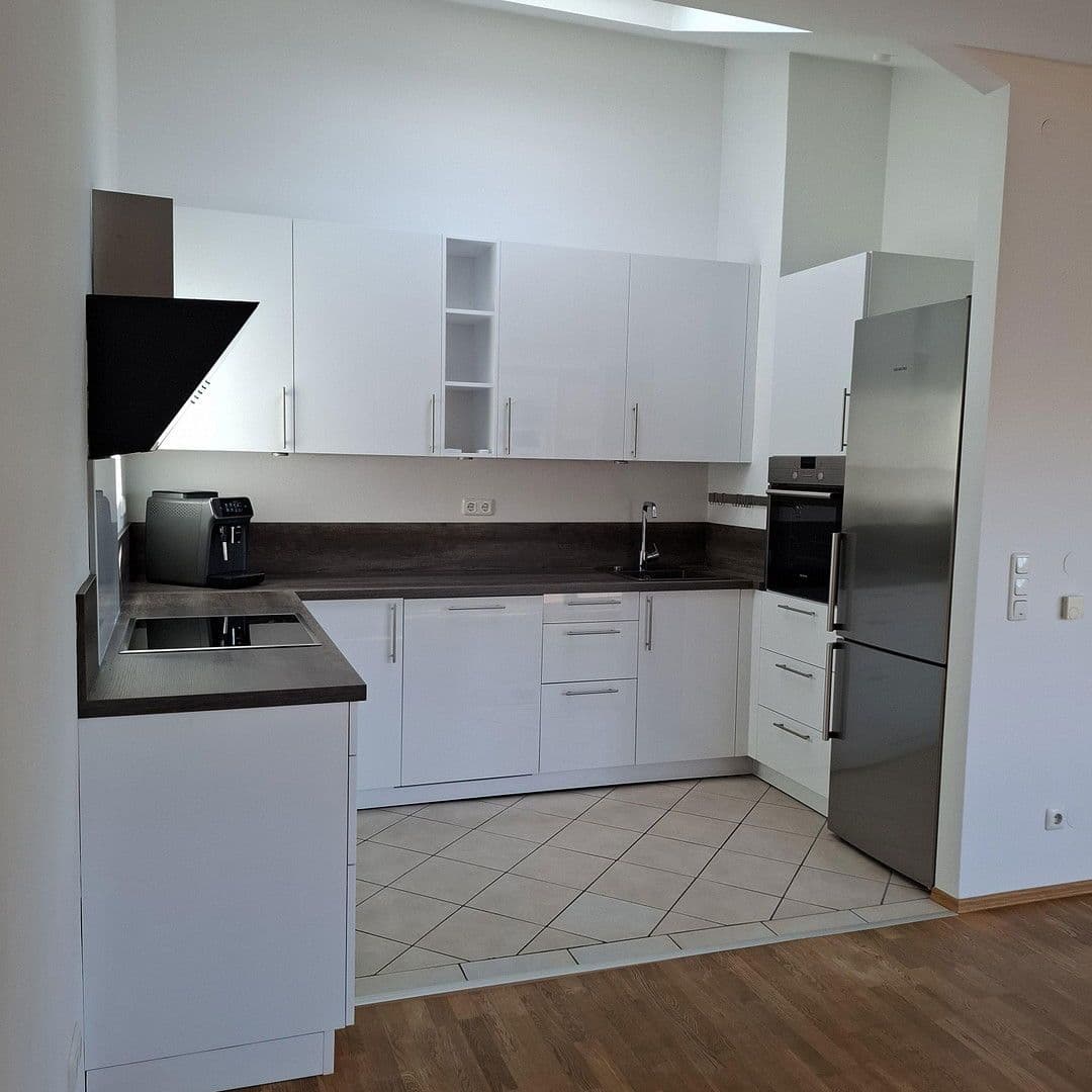 Prodej bytu 3+1 83 m², Parsbergstr. 16, Germering, Bavorsko Prodej bytu 3+1 83 m², Parsbergstr. 16, Germering, Bavorsko