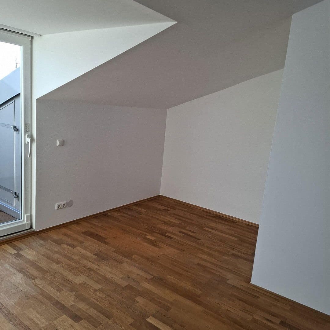 Prodej bytu 3+1 83 m², Parsbergstr. 16, Germering, Bavorsko Prodej bytu 3+1 83 m², Parsbergstr. 16, Germering, Bavorsko