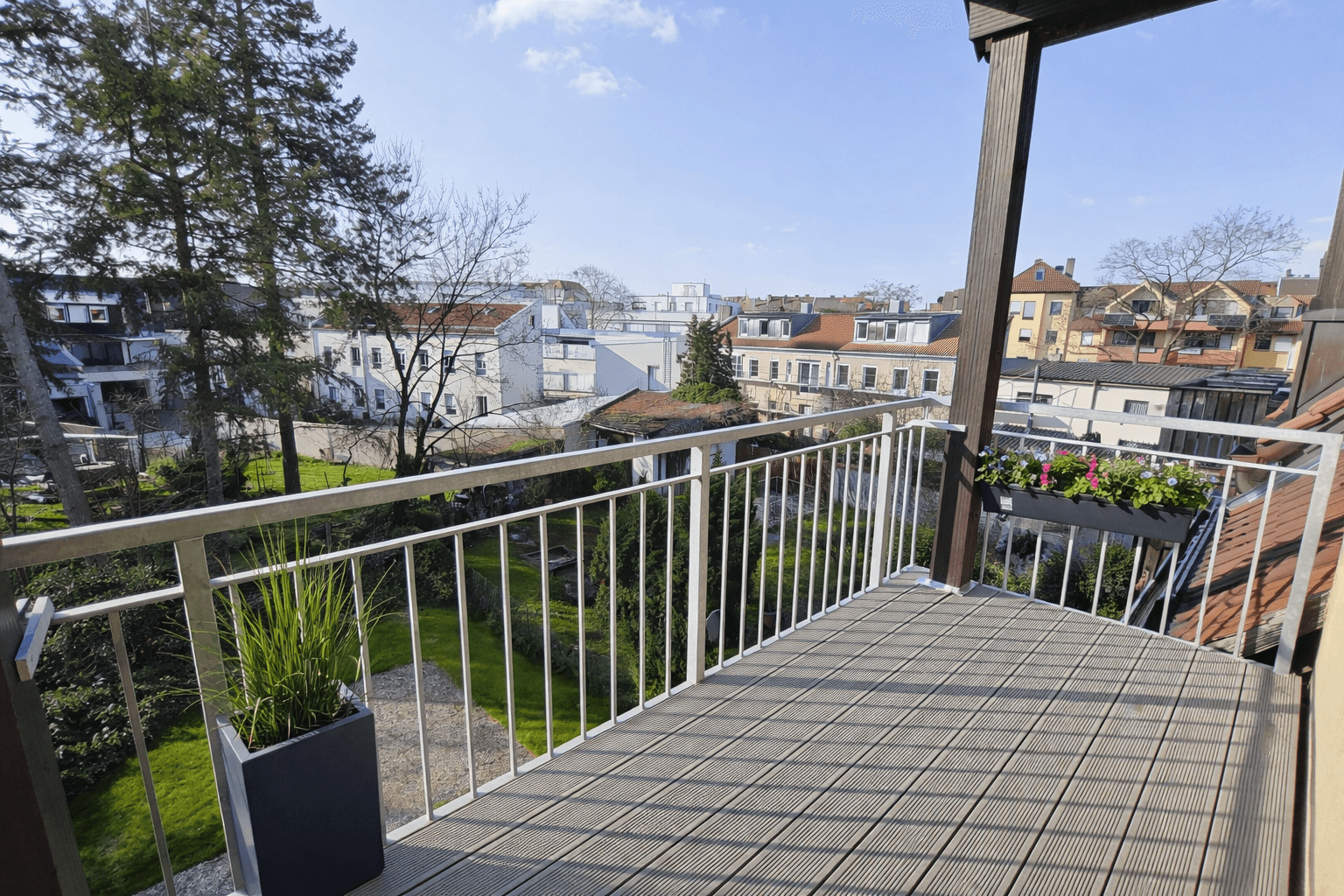 Pronájem bytu 2+kk 60 m², Erlangen, Bavorsko Pronájem bytu 2+kk 60 m², Erlangen, Bavorsko