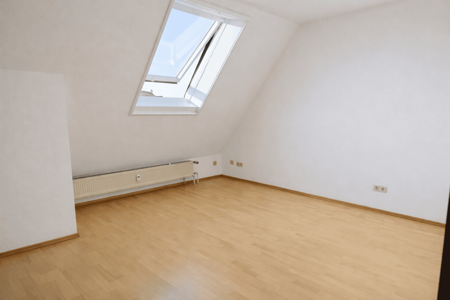 Pronájem bytu 2+kk 60 m², Erlangen, Bavorsko Pronájem bytu 2+kk 60 m², Erlangen, Bavorsko