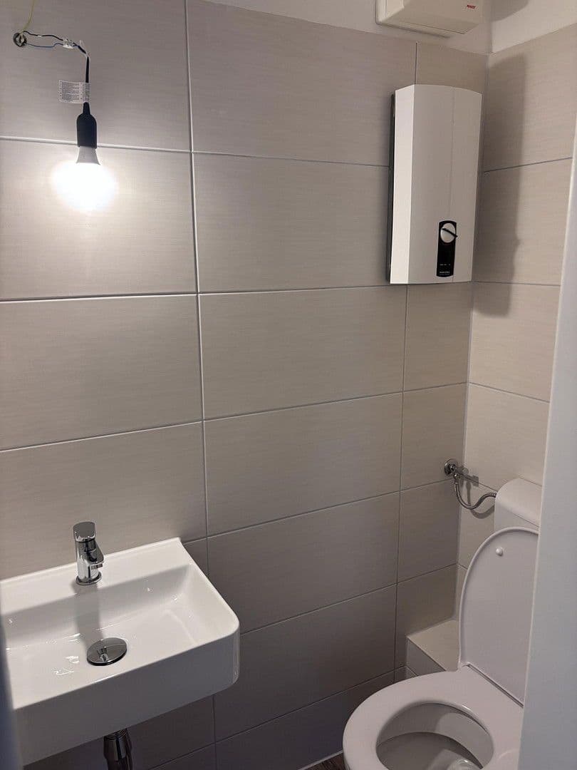 Pronájem bytu 4+1 70 m², Friedhofsweg 19 C, Niestetal, Hessen Pronájem bytu 4+1 70 m², Friedhofsweg 19 C, Niestetal, Hessen