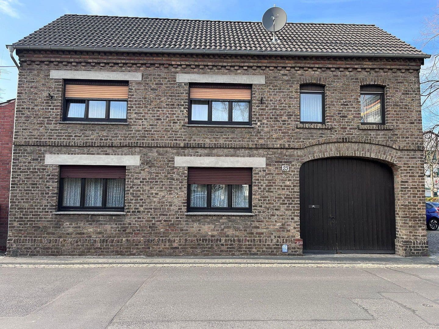 Prodej domu 128 m², pozemek 622 m², Niederkassel, Severní Porýní-Vestfálsko Prodej domu 128 m², pozemek 622 m², Niederkassel, Severní Porýní-Vestfálsko
