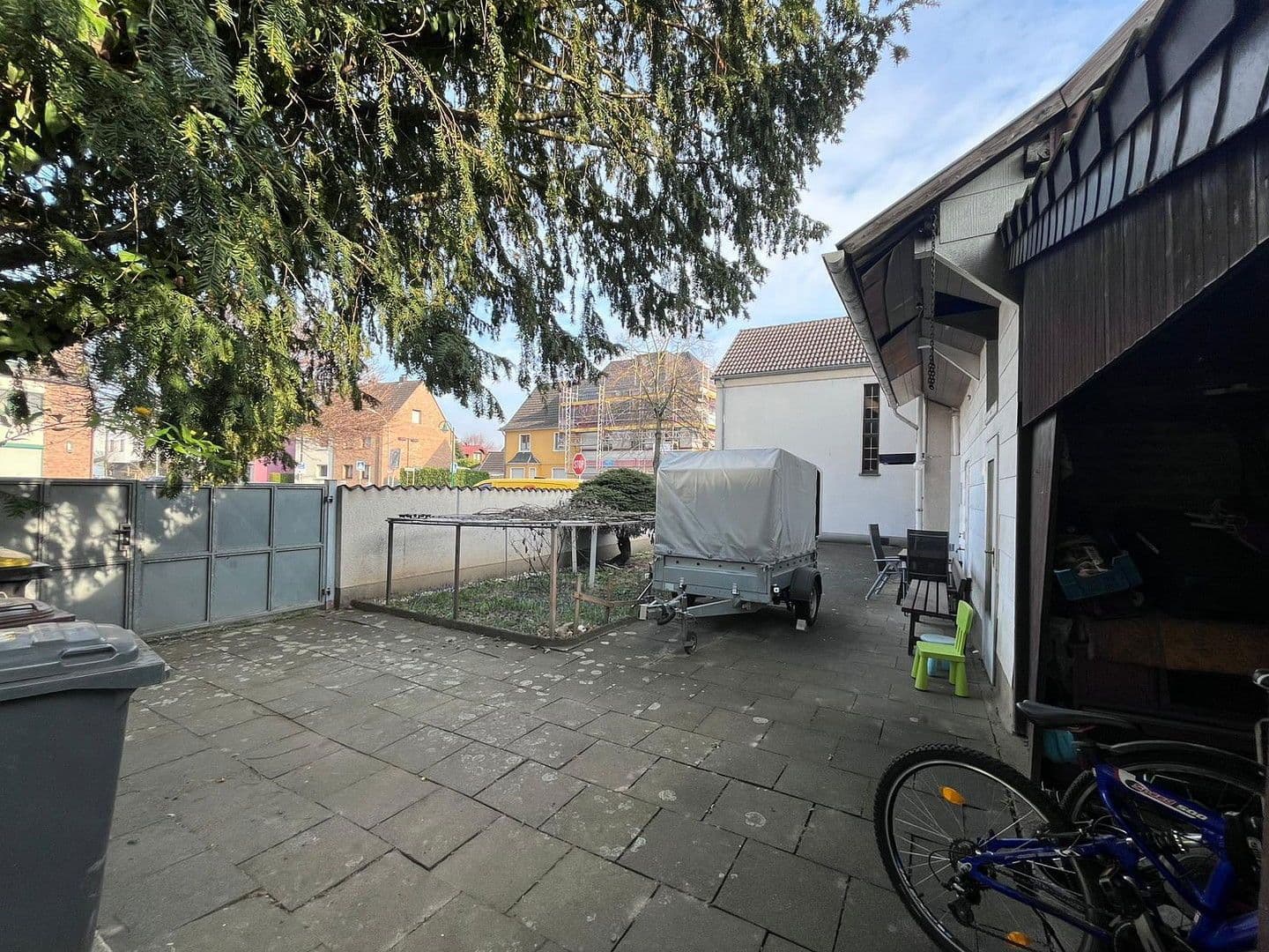 Prodej domu 128 m², pozemek 622 m², Niederkassel, Severní Porýní-Vestfálsko Prodej domu 128 m², pozemek 622 m², Niederkassel, Severní Porýní-Vestfálsko